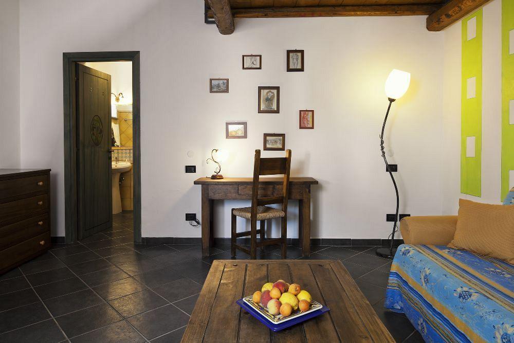 Agriturismo Terrenia Villa Trappitello Exterior photo